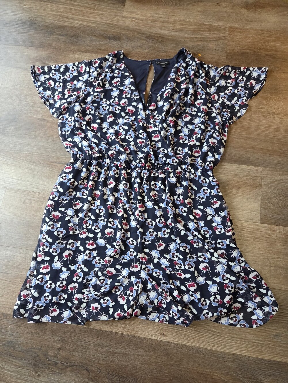 Lane Bryant Women's Floral Print Romper Flutter Sleeves Plus size 18/20